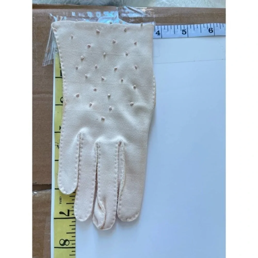 Vintage 1950’s Pink Cotton Wrist Length Gloves Beaded